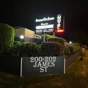 Motel Asters On Motor ***